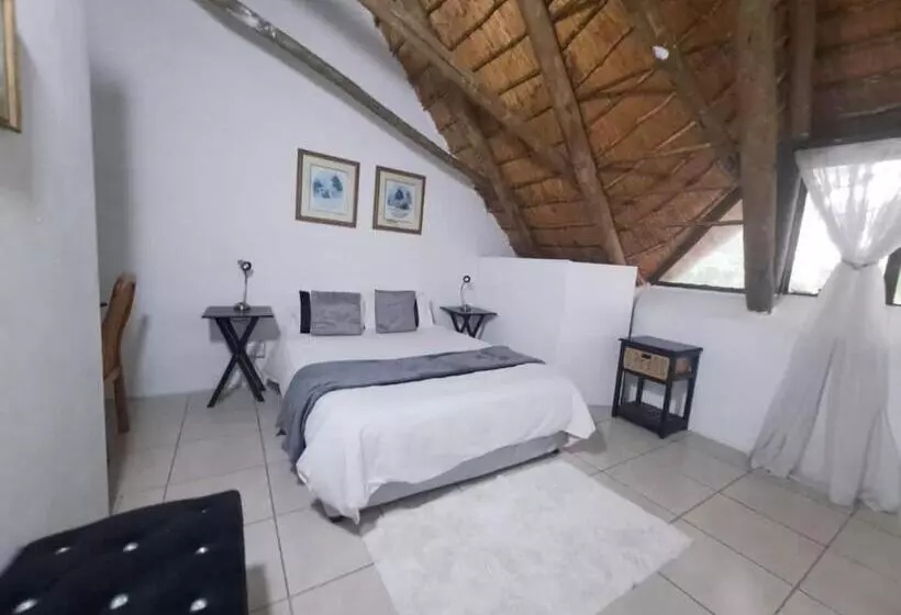 ペンション Villa Jullienne   A Home Away From Home   Unit 4