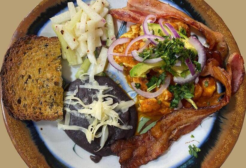 Zandoyo Bed & Breakfast