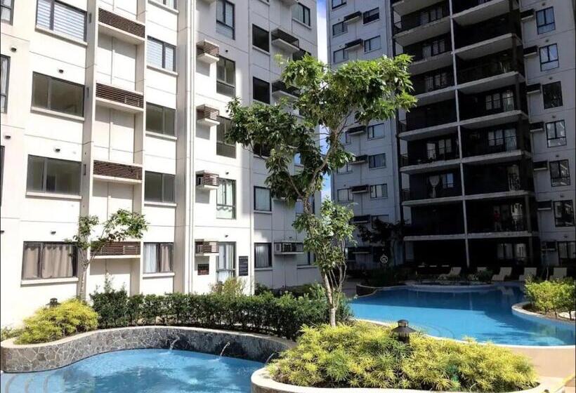 Balaico @ Tagaytay11f/2br + Huge Balcony Taal View