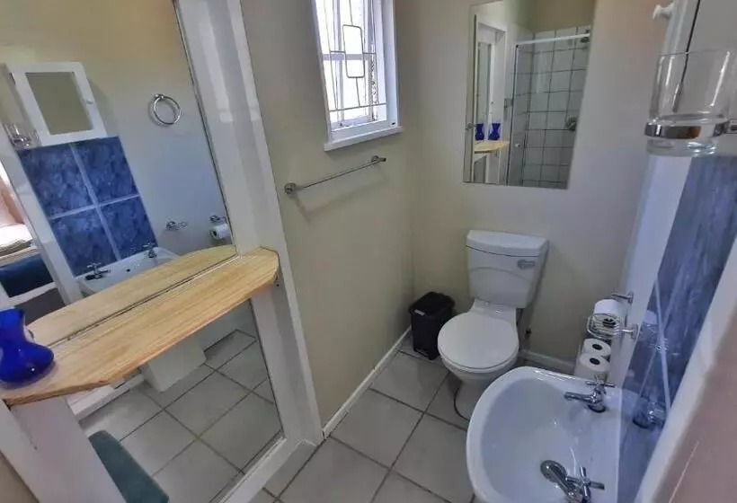 Aamiaismajoitus (B&B) Mountain Valley Cottage