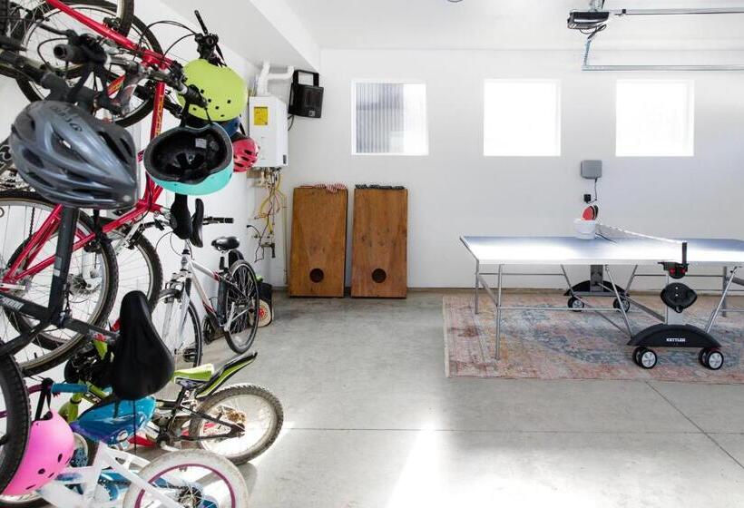 Otel 4 Bed Main House W Mother In Law Suite And Hot Tub