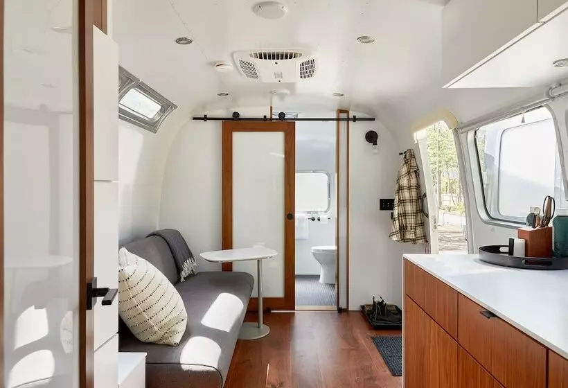 Hotelli Autocamp Asheville