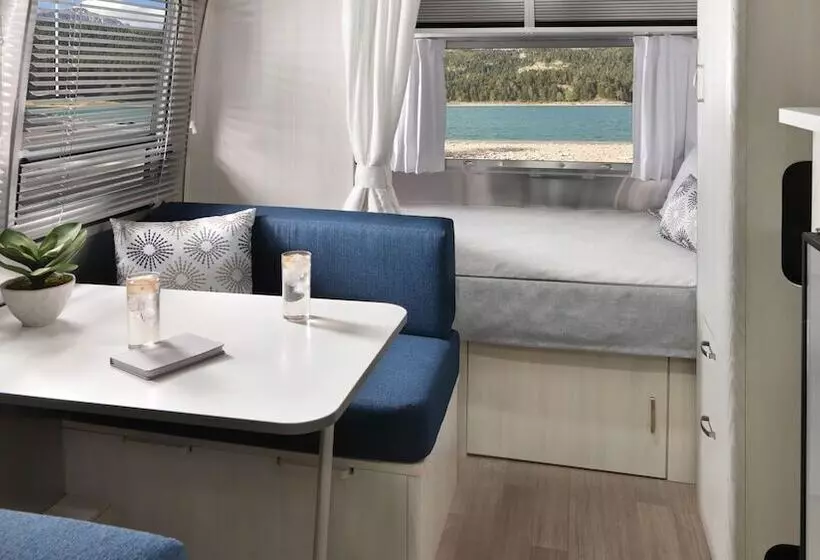 Hotelli Autocamp Asheville