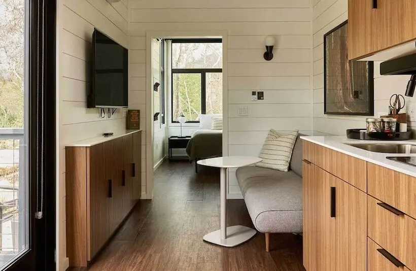 ホテル Autocamp Asheville