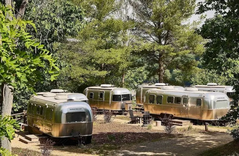 ホテル Autocamp Asheville