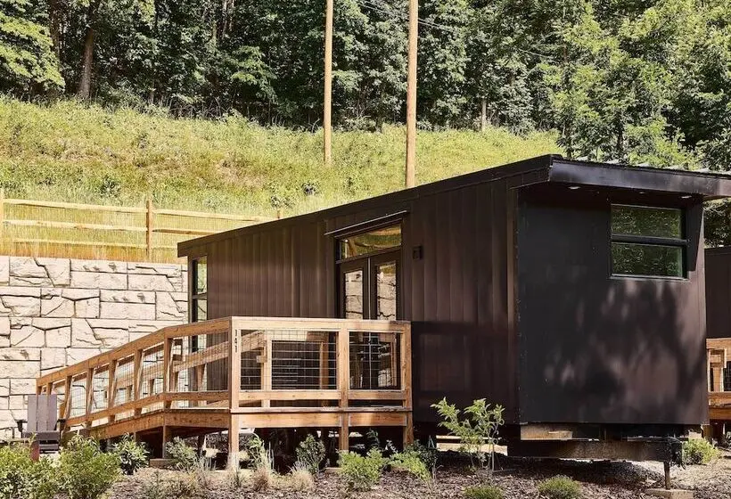 ホテル Autocamp Asheville