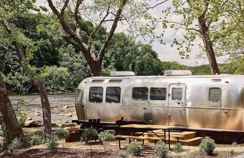 ホテル Autocamp Asheville