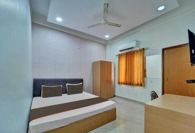 هتل Collection O Buddha Resort