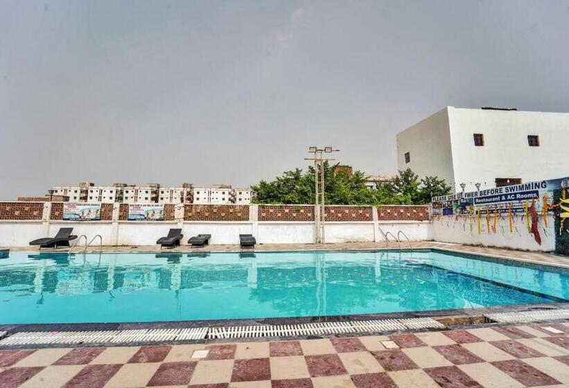 هتل Collection O Buddha Resort