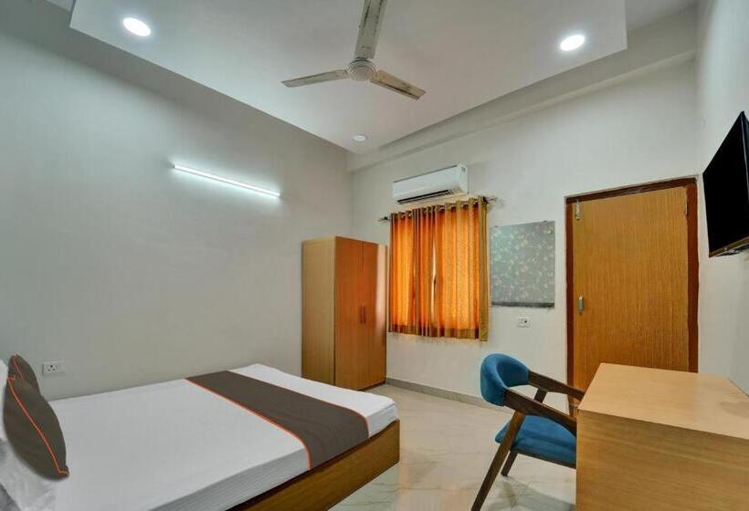 هتل Collection O Buddha Resort