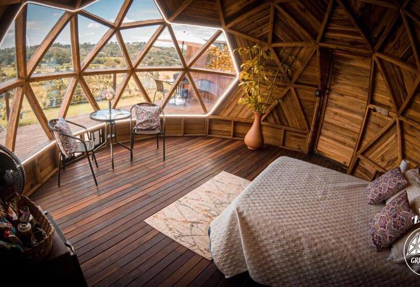 هتل کپسول Greenlandomesa Zafiro