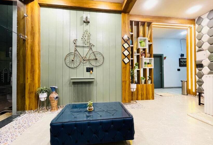 בית מלון כפרי Sarovar Prosperity