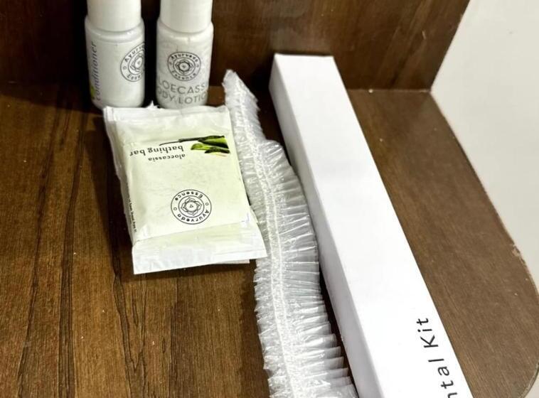 هتل Shivlingam Inn