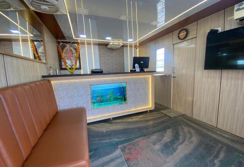 Hotel Shree Sai Lodge