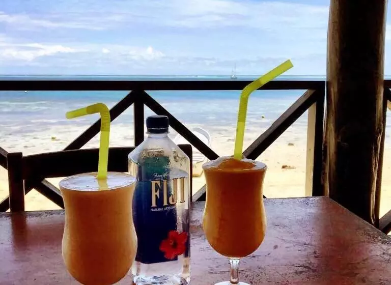 Mana Backpackers And Dive Resort