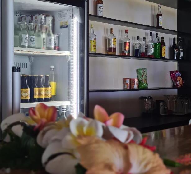 Mana Backpackers And Dive Resort