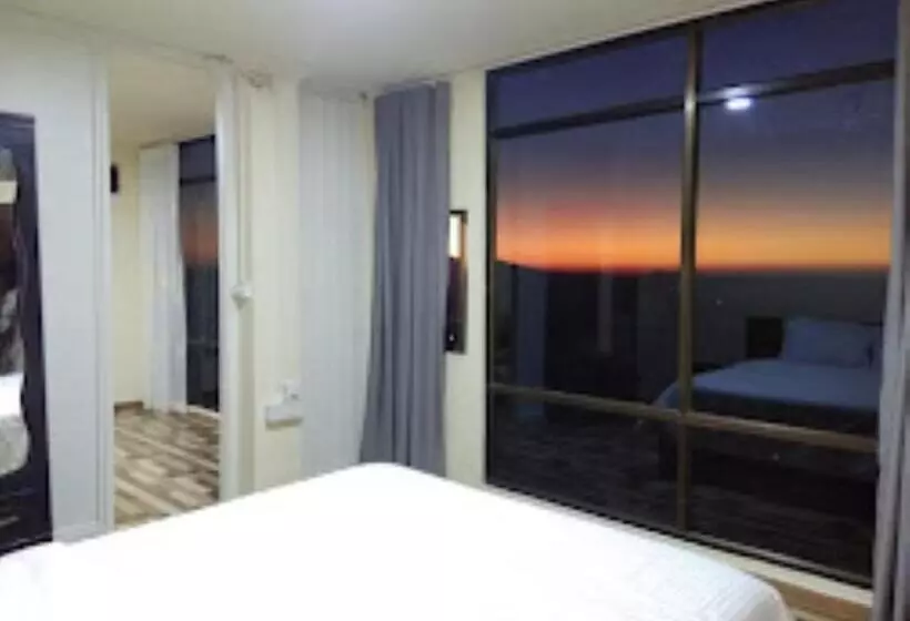 ペンション Aizawl Guest House, Aizwal