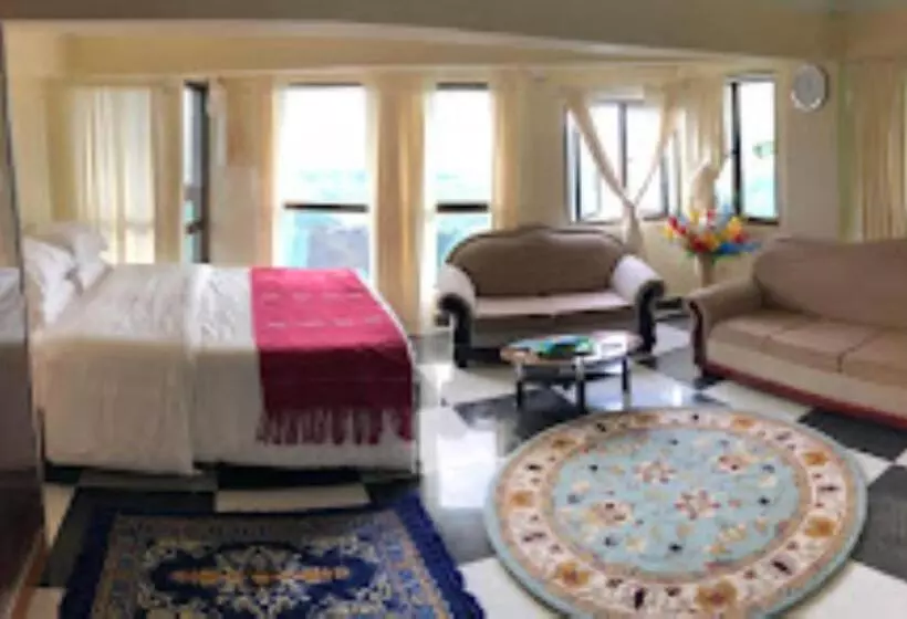 ペンション Aizawl Guest House, Aizwal