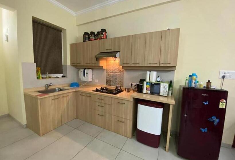 پانسیون Home 4 U