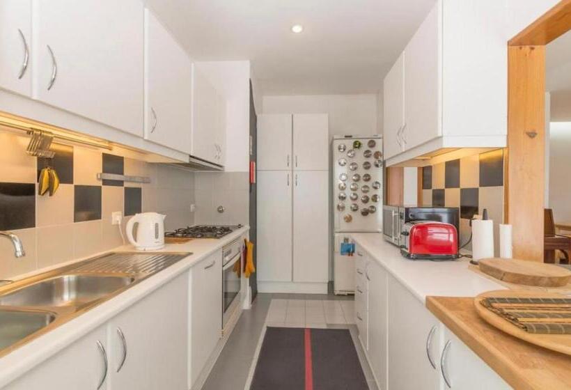 Pension (Hôtel basse catégorie) Passeio Levante