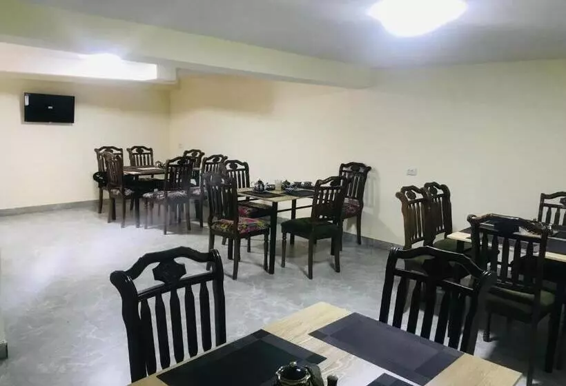 Majatalo Yakka Minor