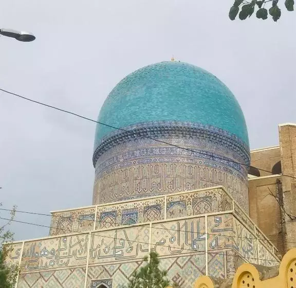 Majatalo Yakka Minor