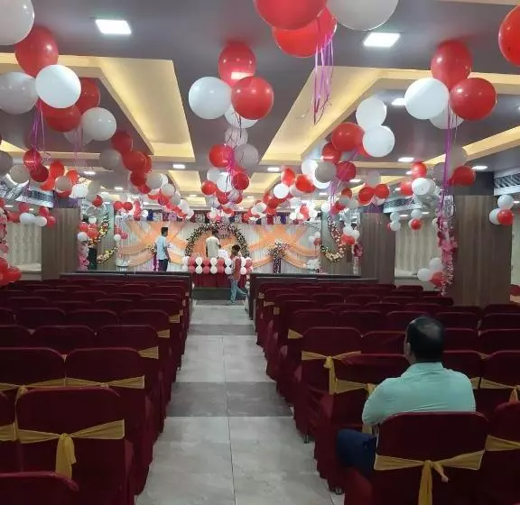 The Metropol Hotel Siwan