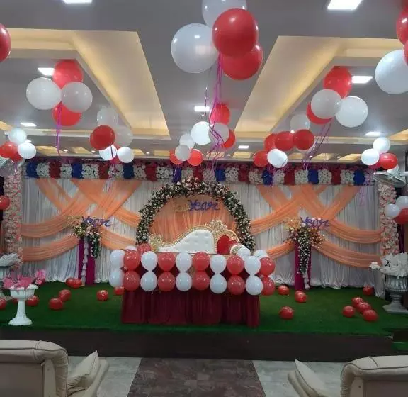 The Metropol Hotel Siwan