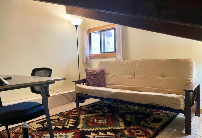 White Mountain Escape Ski Attitash