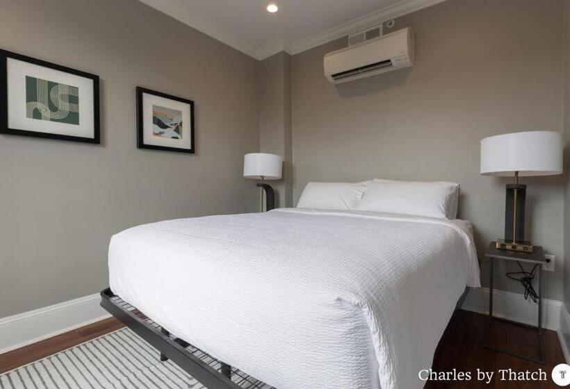 J Miller Flats By Thatch