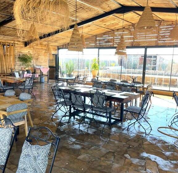 ユースホステル Bio Et Bois  Luxury Bio Farm