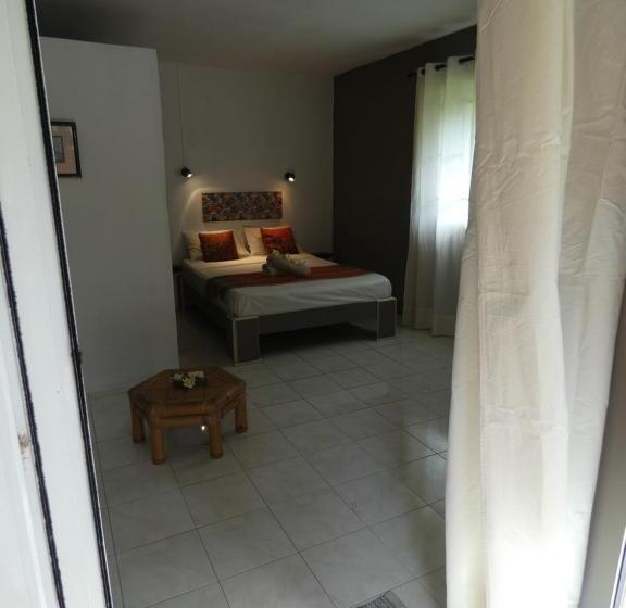 Bed & Breakfast Bikini