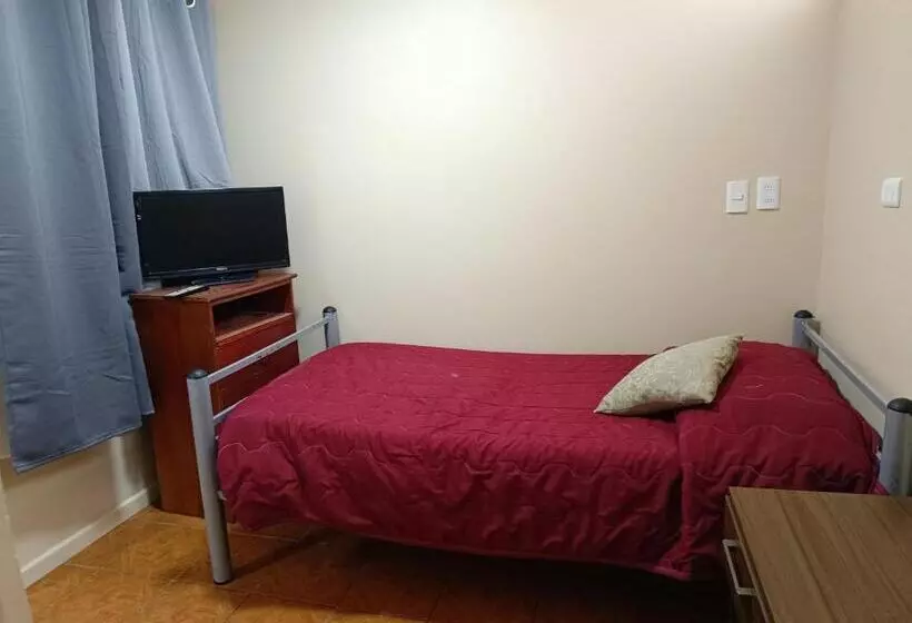 Aamiaismajoitus (B&B) Hostal Ollague, Habitaciones Con Baño Privado
