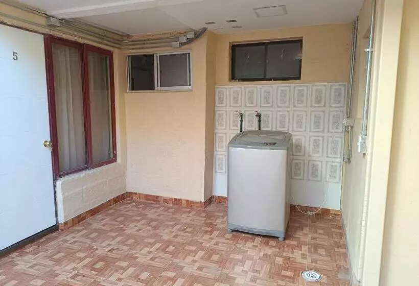 Aamiaismajoitus (B&B) Hostal Ollague, Habitaciones Con Baño Privado