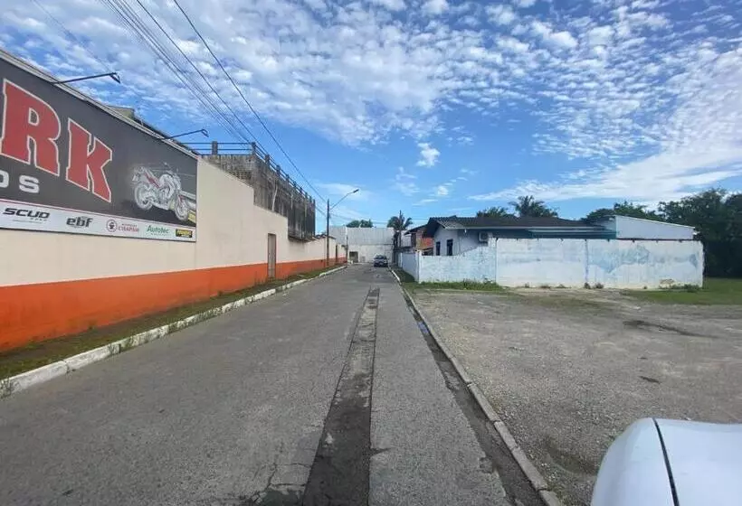Aamiaismajoitus (B&B) Itajai Quartos E Suites