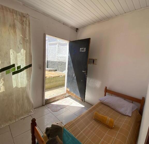 민박 Itajai Quartos E Suites