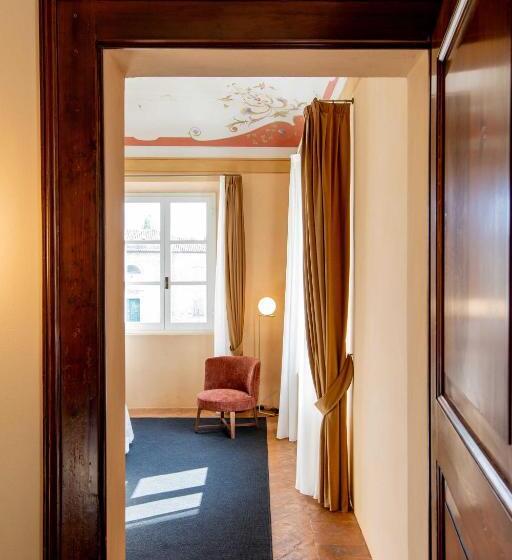 민박 Le Stanze Del Poeta Presso Il Nido