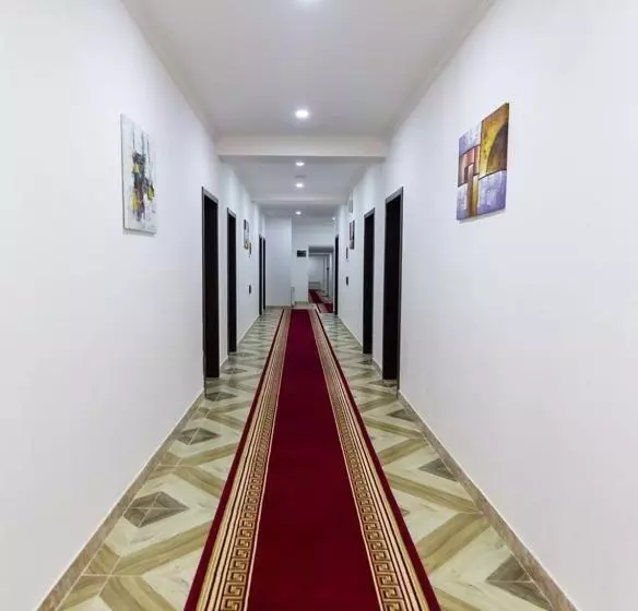 هتل Arivainn Center