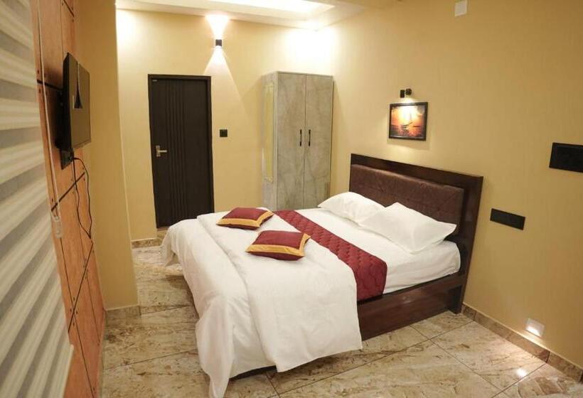 בית מלון כפרי Madurai Residency