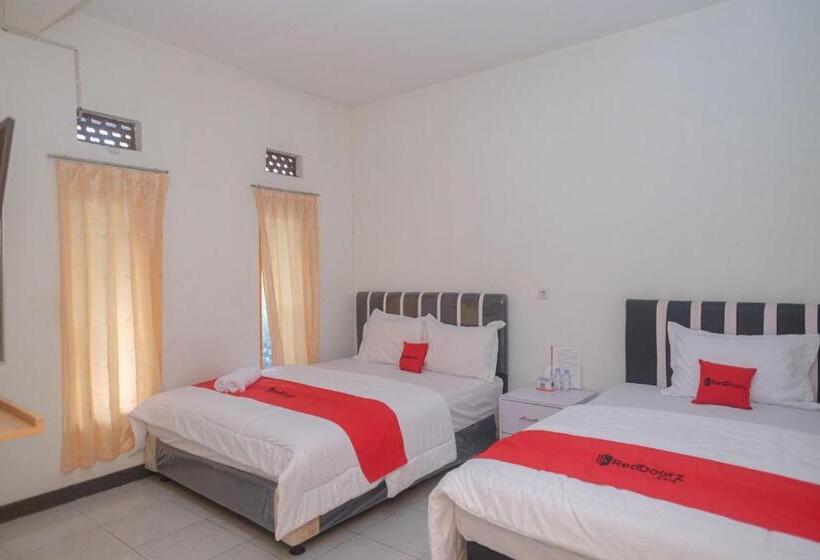 Hotel Reddoorz Syariah @ Jalan Dieng Wonosobo 2