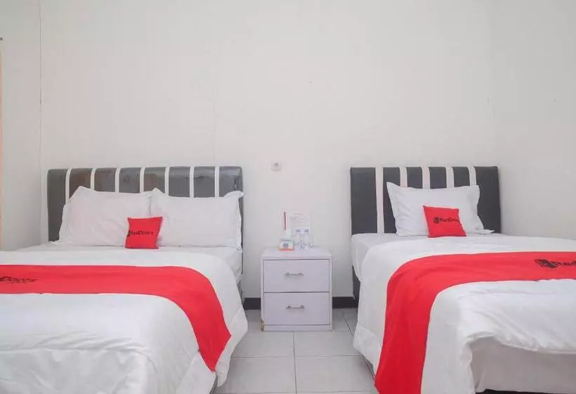 Hotelli Reddoorz Syariah @ Jalan Dieng Wonosobo 2