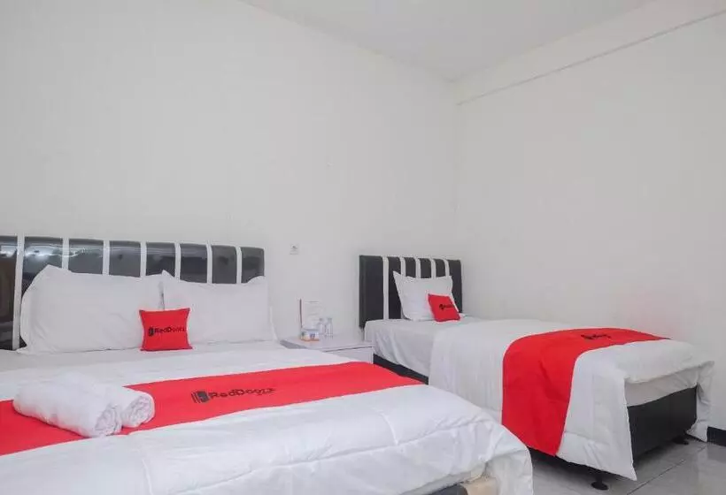 Hotelli Reddoorz Syariah @ Jalan Dieng Wonosobo 2