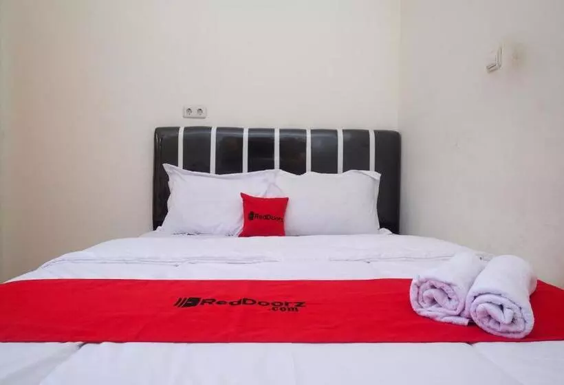 Hotelli Reddoorz Syariah @ Jalan Dieng Wonosobo 2