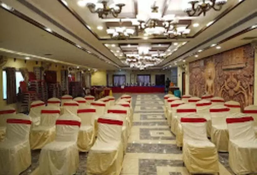 ホテル Sai Leela Residency,ramagundam