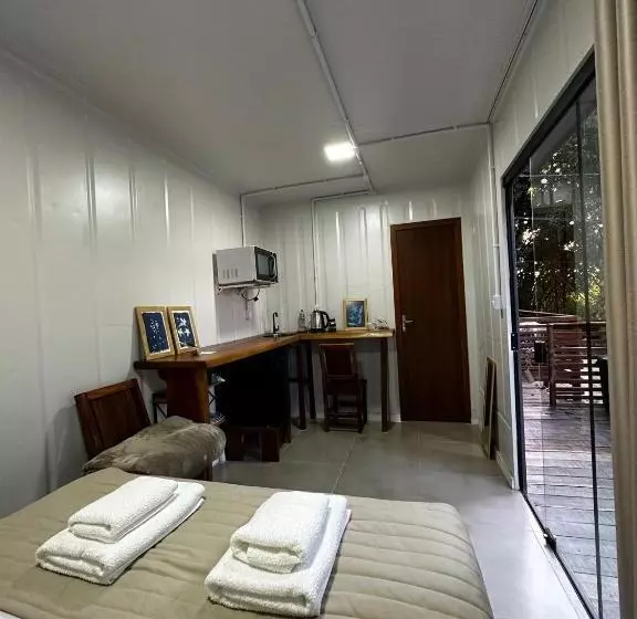 ホテル Studios Em Contêiner No Bosque
