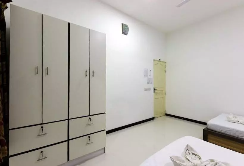 هتل Surf Trip Maldives