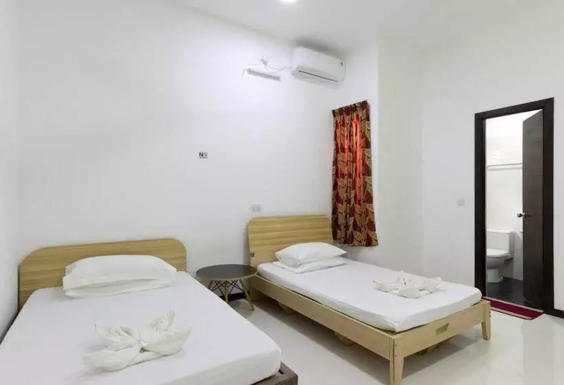 هتل Surf Trip Maldives