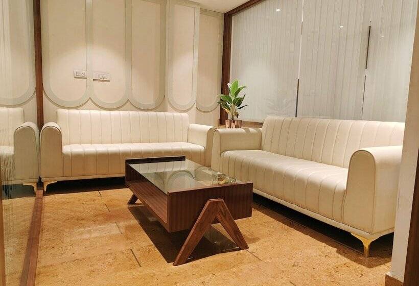 Отель The Grand Uddhav A Boutique