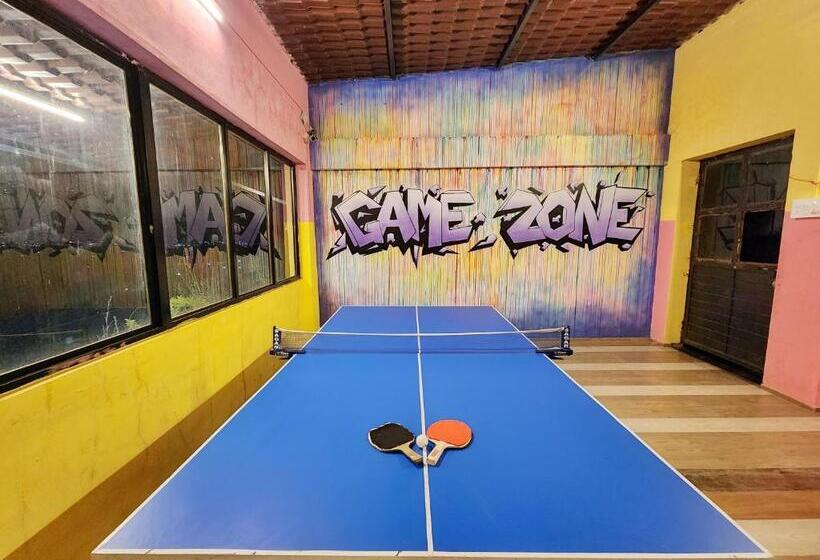 ホテル Wabi Sabi Resort, Igatpuri