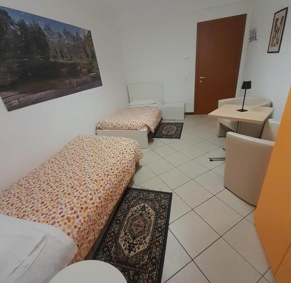 پانسیون Lunga Via Delle Dolomiti